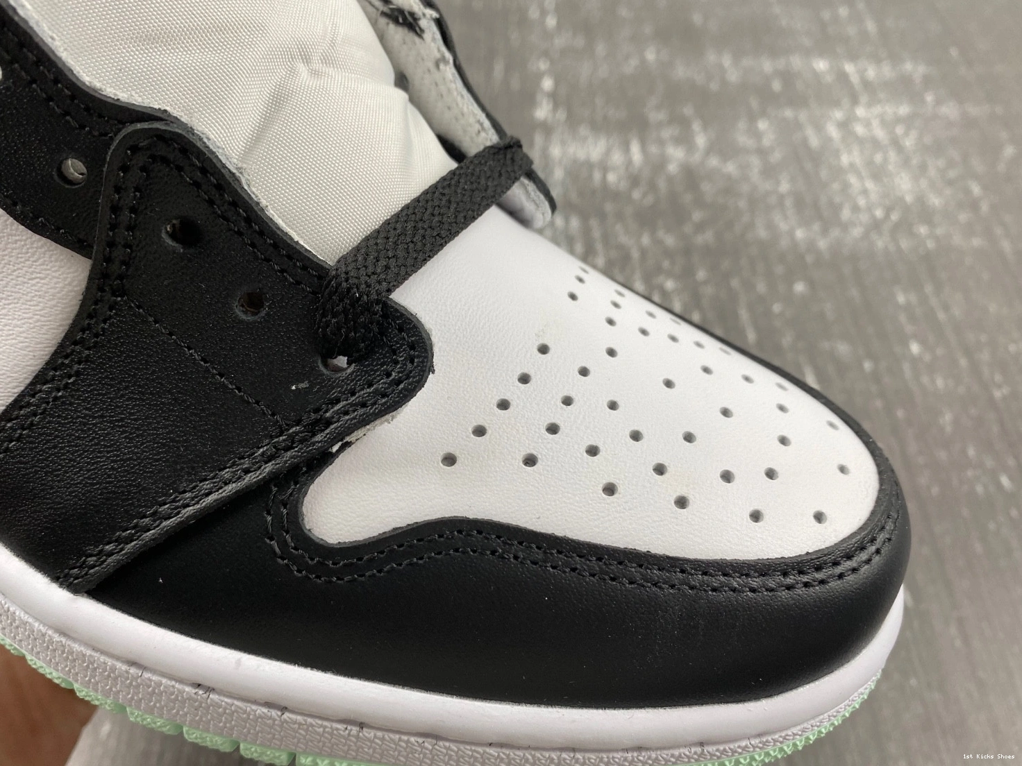 High Igloo Jordan 1 861428-100 Retro Air 1202